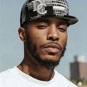 DC Black and Gray Plaid Cap